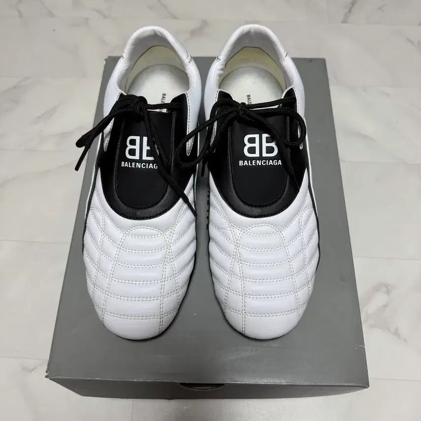 [BUNJANG] Balenciaga Zen Sneakers White (Size 44) / 발렌시아가 젠 스니커즈 화이트 색상 44