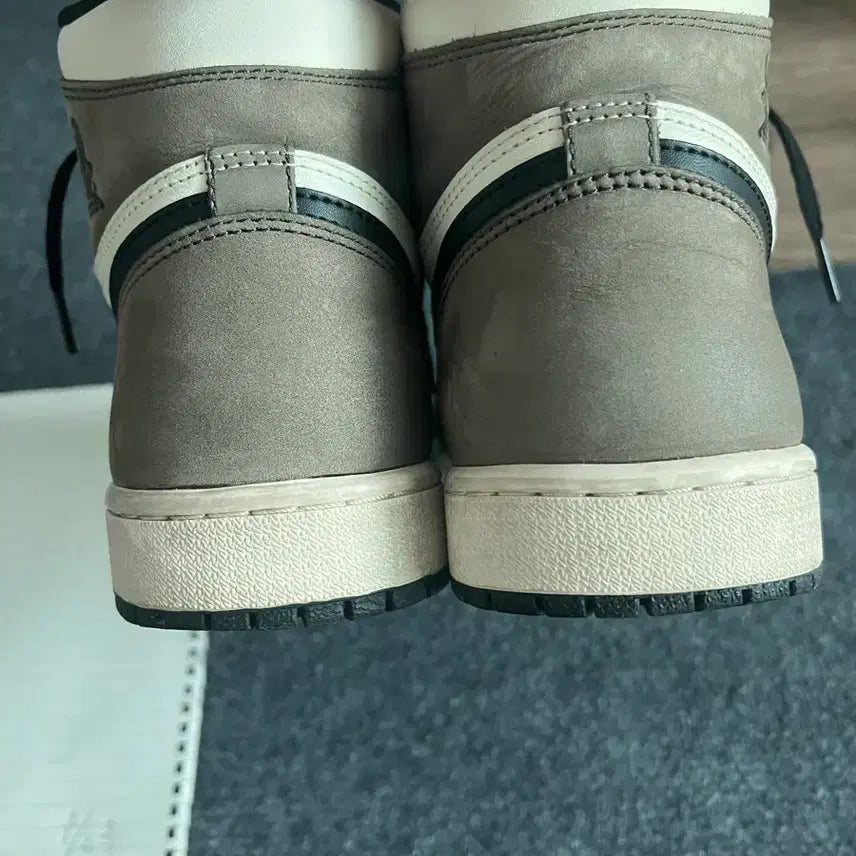 [BUNJANG] Nike Jordan 1 Dark Mocha Sneakers / 조던1 다크모카 280 풀박
