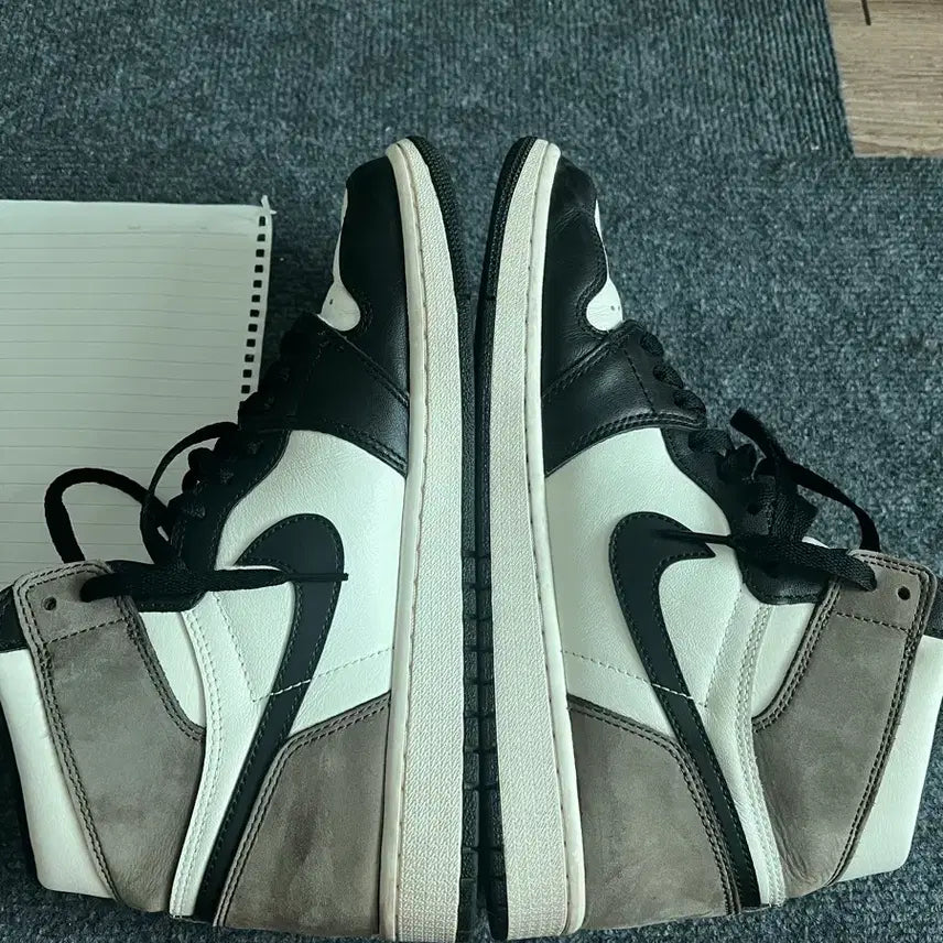[BUNJANG] Nike Jordan 1 Dark Mocha Sneakers / 조던1 다크모카 280 풀박