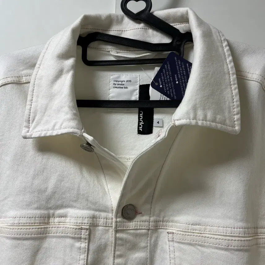 [SOLD OUT] (새제품) 안다르Andar 라이크라데님 오버핏 트러커 청자켓
