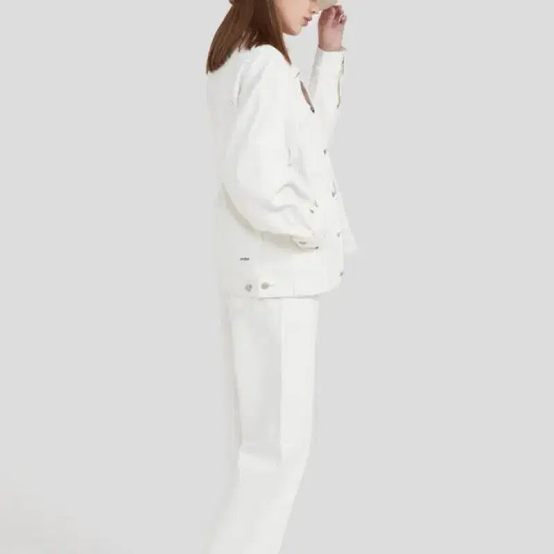 [SOLD OUT] (새제품) 안다르Andar 라이크라데님 오버핏 트러커 청자켓
