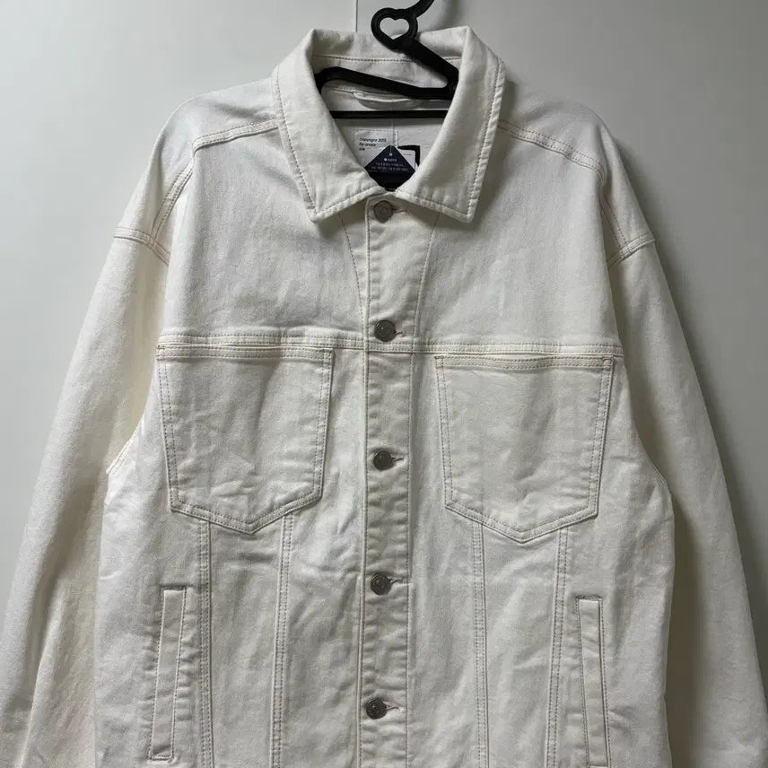 [SOLD OUT] (새제품) 안다르Andar 라이크라데님 오버핏 트러커 청자켓