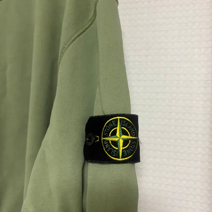 [BUNJANG] Stone Island Olive Crewneck Sweatshirt XL / [A급/XL] 스톤아일랜드 올리브 맨투맨 XL사이즈