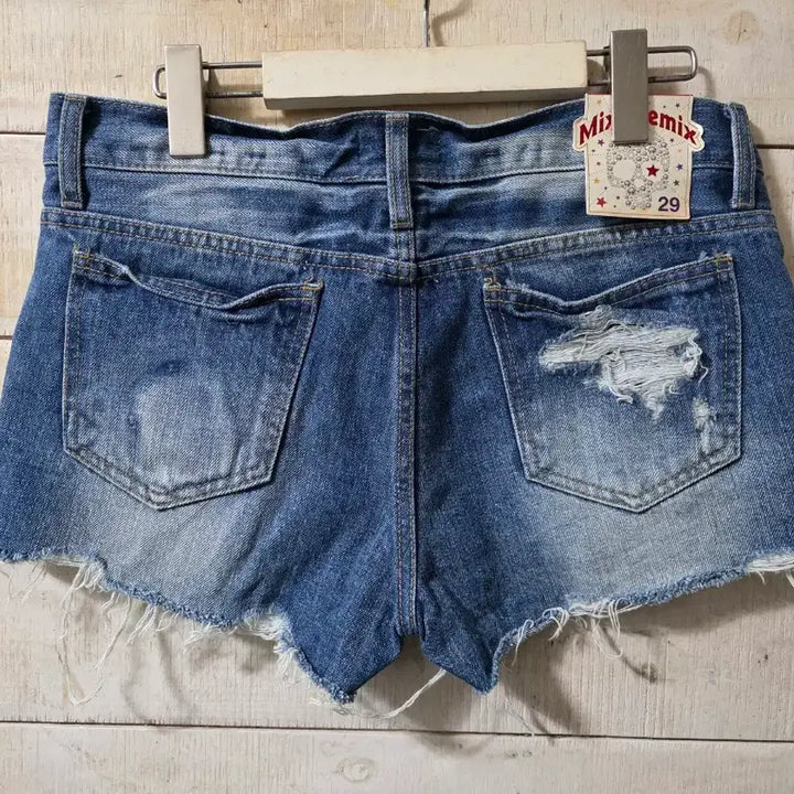 [BUNJANG] Mix &amp; Mix Pearl Lace Sequin Denim Shorts / 여성 청반바지 믹스앤믹스 진주  레이스 스팽글 숏팬츠