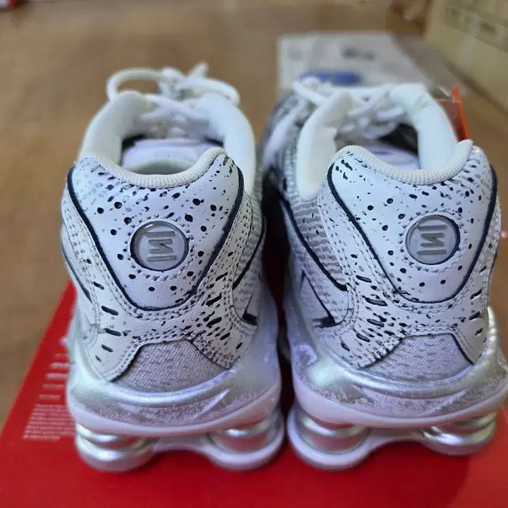 [BUNJANG] Nike Shox Ride 2 Box Cut Sneakers / 샥스라이드2 275박스컷 새상품