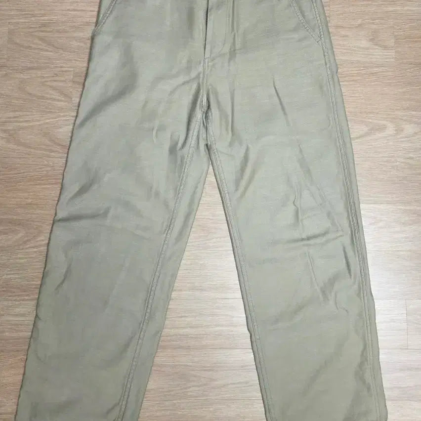 [BUNJANG] Musinsa Standard Back Satin Officer Pants Beige / 무탠다드 백사틴 오피서팬츠 [29, 베이지]