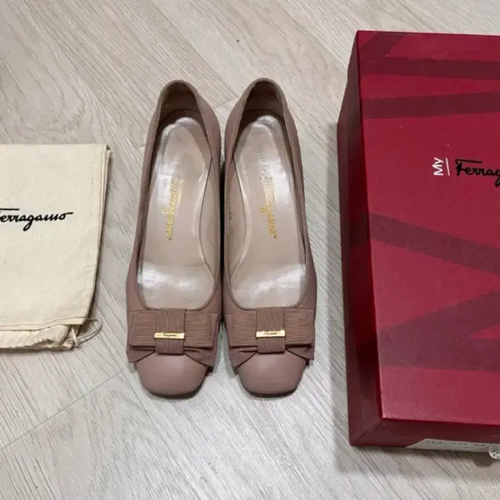 [SOLD OUT] My Ferragamo 마이 페라가모 My Muse_리본 미들힐 슈즈