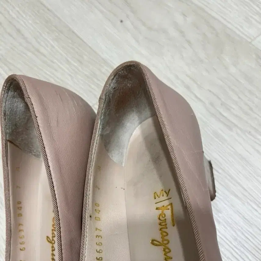 [SOLD OUT] My Ferragamo 마이 페라가모 My Muse_리본 미들힐 슈즈