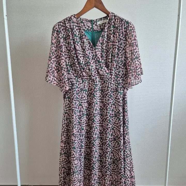 [BUNJANG] Chicline Floral Print Short Sleeve Long Dress / chicline 꽃무늬 반팔 롱 원피스