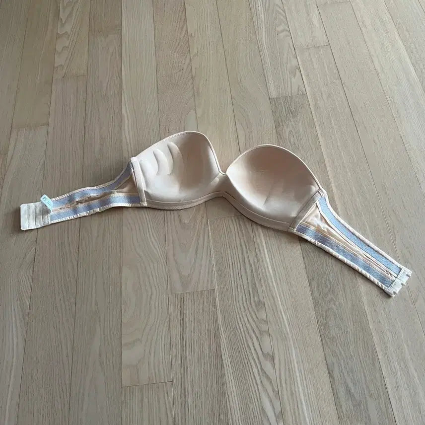 [SOLD OUT] 도로시와 오프숄더 브라