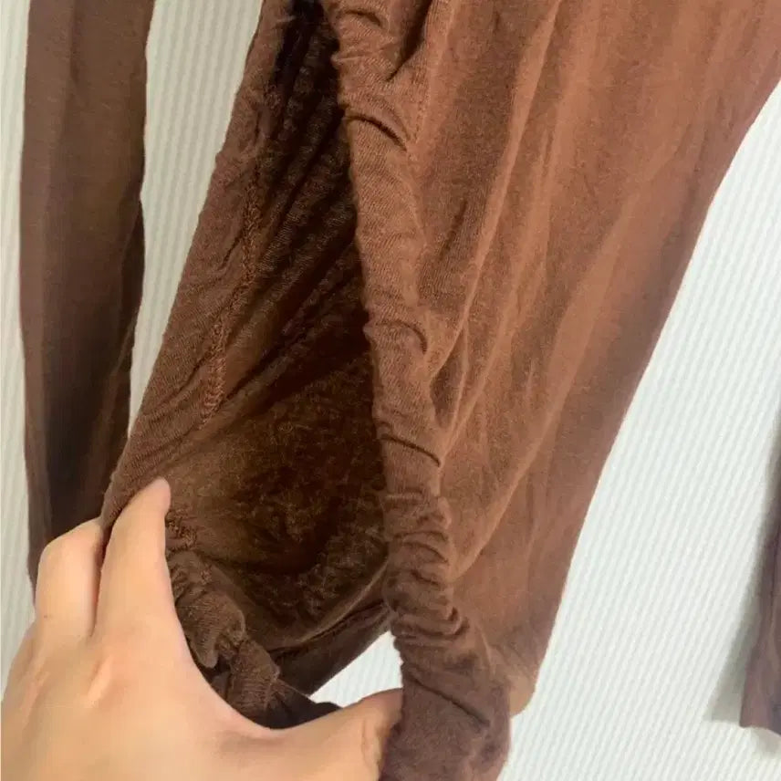 [BUNJANG] Long Sleeve T-Shirt with Side Slit and Shirring / 새상품 내수 간절기 옆트임셔링 긴팔티셔츠
