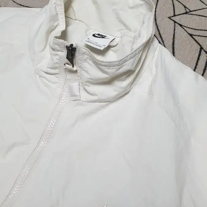 [BUNJANG] Nike NRG Solo Swoosh White Track Jacket XL / 나이키 NRG ru 솔로 스우시 화이트 트랙 자켓 XL