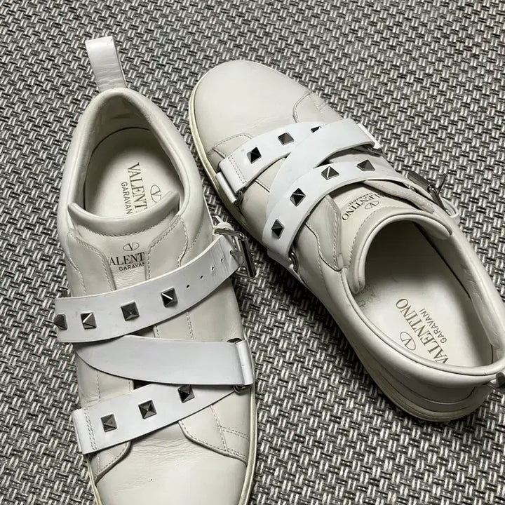 [BUNJANG] Valentino Sneakers / 발렌티노 신발 운동화