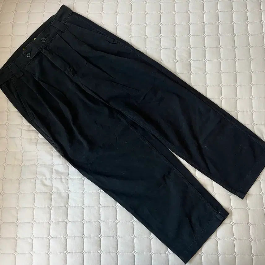 [BUNJANG] Prism Works Two-Tuck Wide Pants Black M / 프리즘웍스 투턱 와이드 팬츠 블랙 M