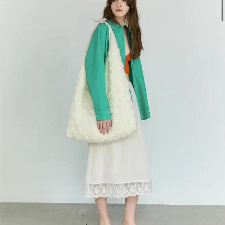 [SOLD OUT] 미개봉 새상품) 시엔느 집시 로즈 빅 백 가방 크림 아이보리