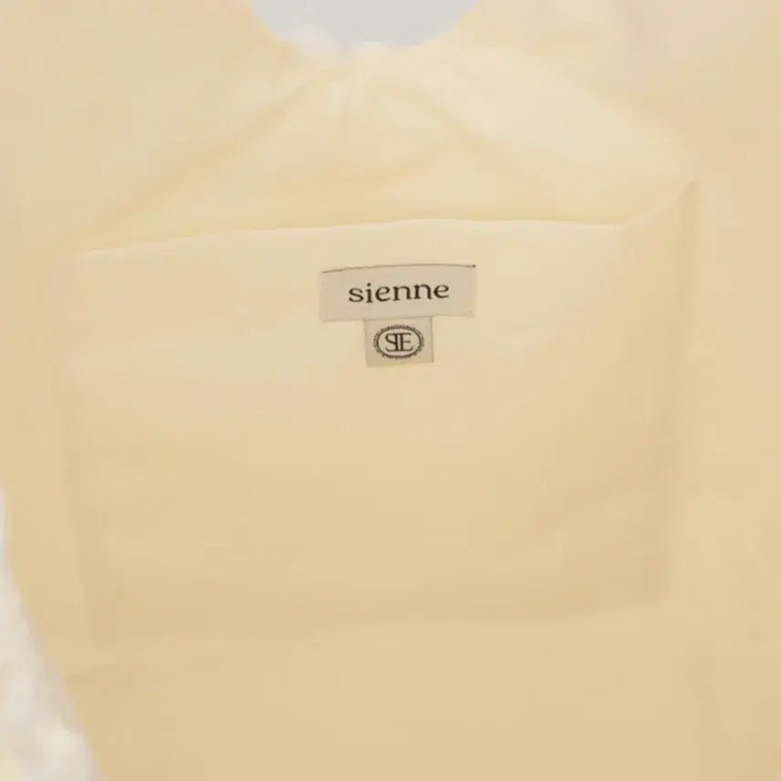 [SOLD OUT] 미개봉 새상품) 시엔느 집시 로즈 빅 백 가방 크림 아이보리