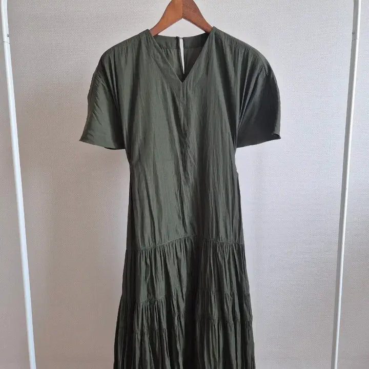 [BUNJANG] Khaki V-Neck Short-Sleeve Long Dress / 카키색 브이넥  반팔 롱 원피스