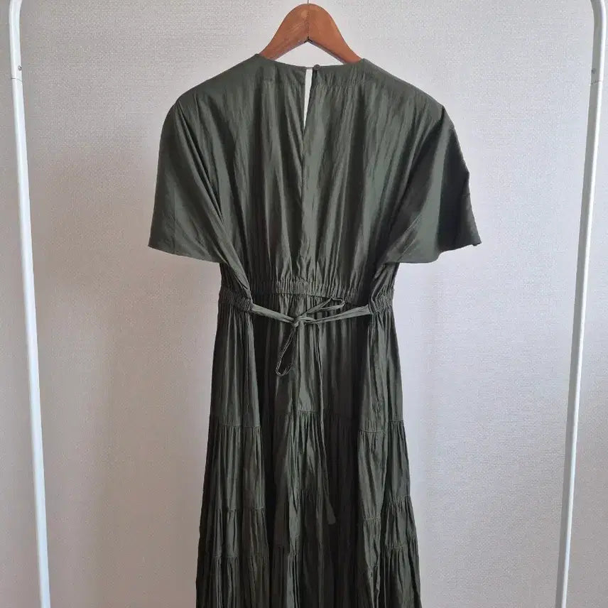 [BUNJANG] Khaki V-Neck Short-Sleeve Long Dress / 카키색 브이넥  반팔 롱 원피스