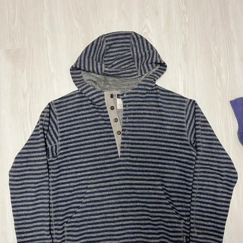 [BUNJANG] Patagonia Stripe Wool Hoodie / 빈티지 파타고니아 스트라이프 울 후드티