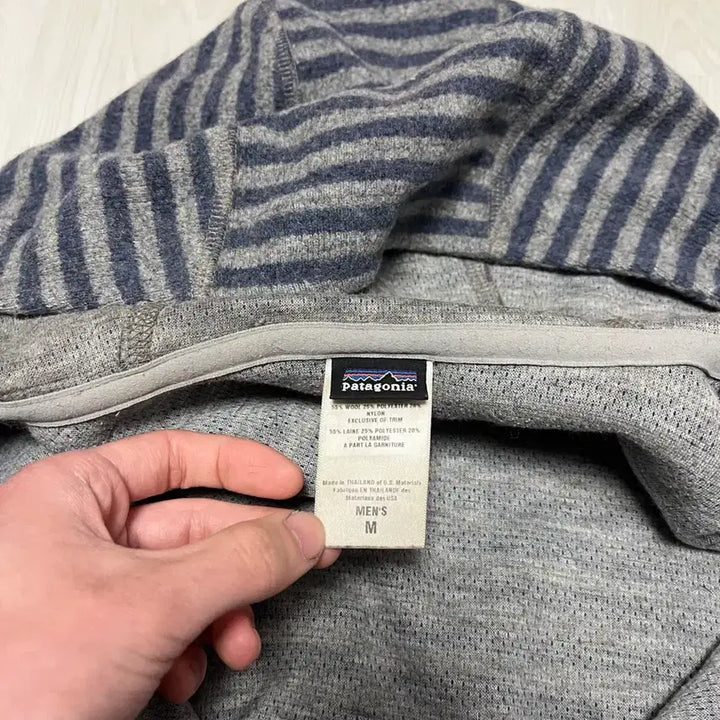 [BUNJANG] Patagonia Stripe Wool Hoodie / 빈티지 파타고니아 스트라이프 울 후드티