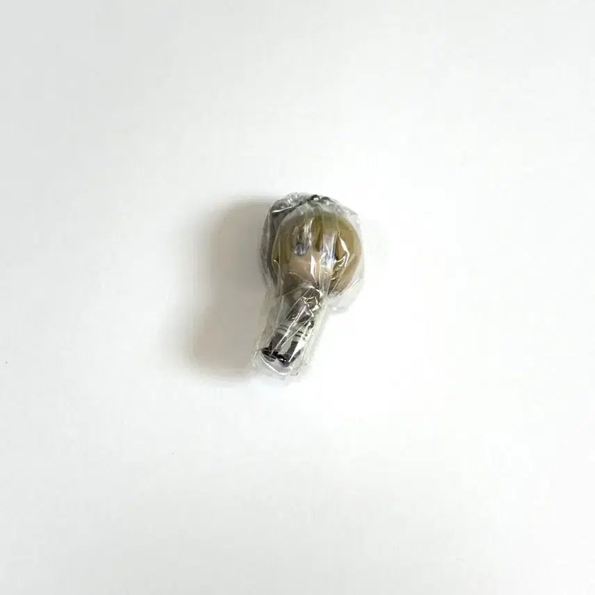 [BUNJANG] Attack on Titan Armin Swing Gacha Keyring (Sealed) / (미개봉) 진격의 거인 아르민 스윙 가챠 키링