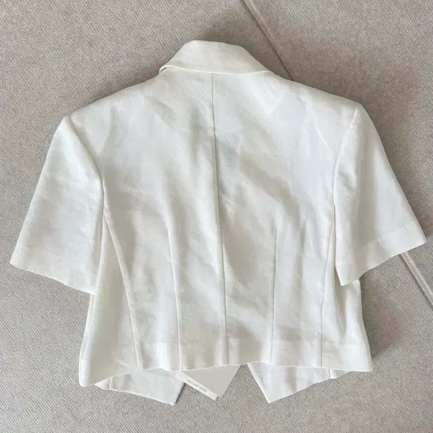 [BUNJANG] Avie Muah Linen Short Sleeve Blazer / 아비에무아 린넨 쇼트 슬리브 블레이저