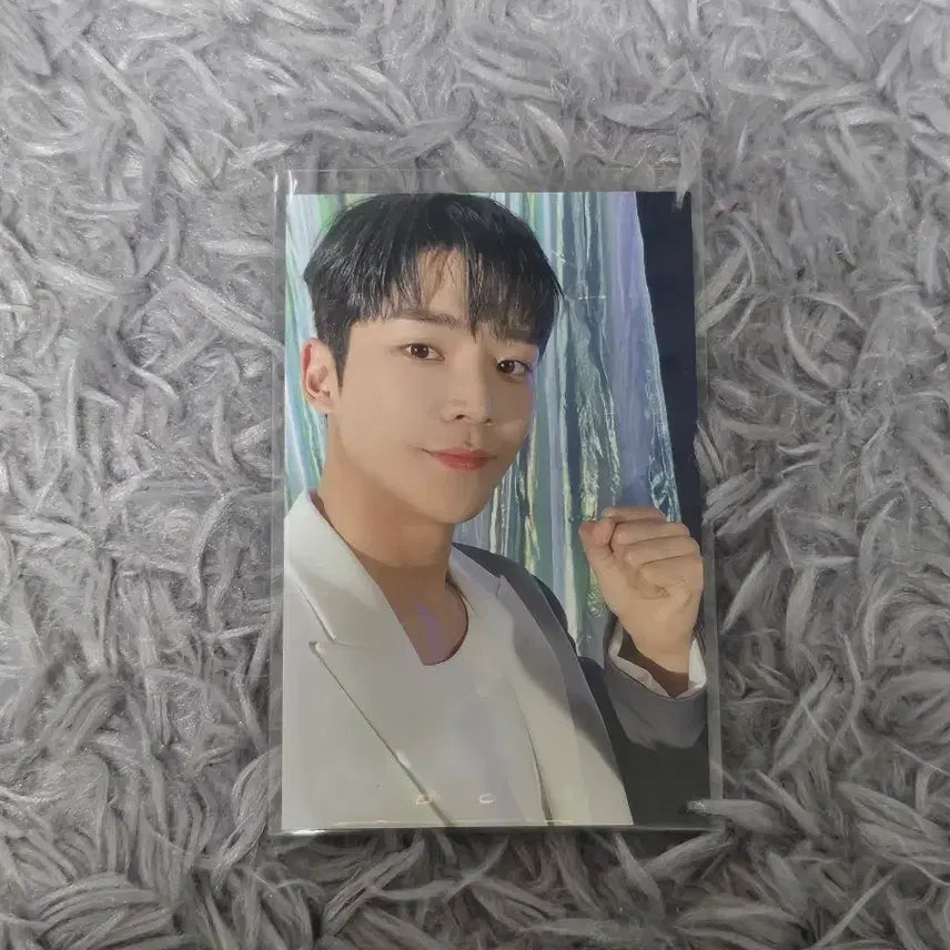 [BUNJANG] sf9 로운 2022콘서트 포카홀더특전포카 / sf9 로운 2022콘서트 포카홀더특전포카