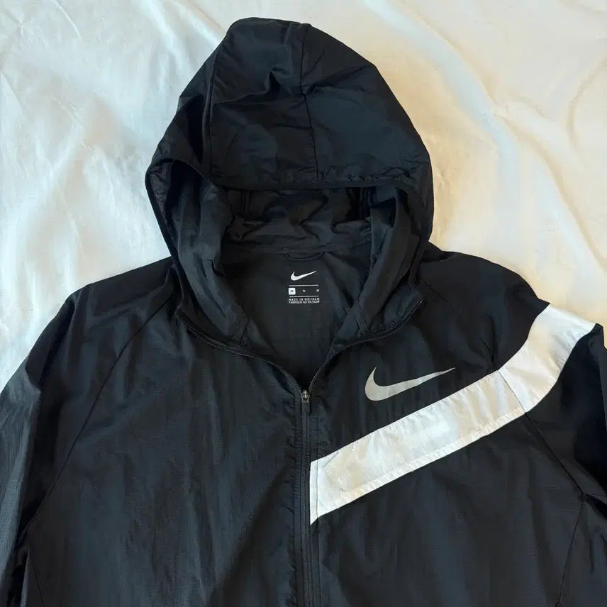[BUNJANG] Nike Running Ultralight Windbreaker M / 나이키 러닝 초경량바람막이 M