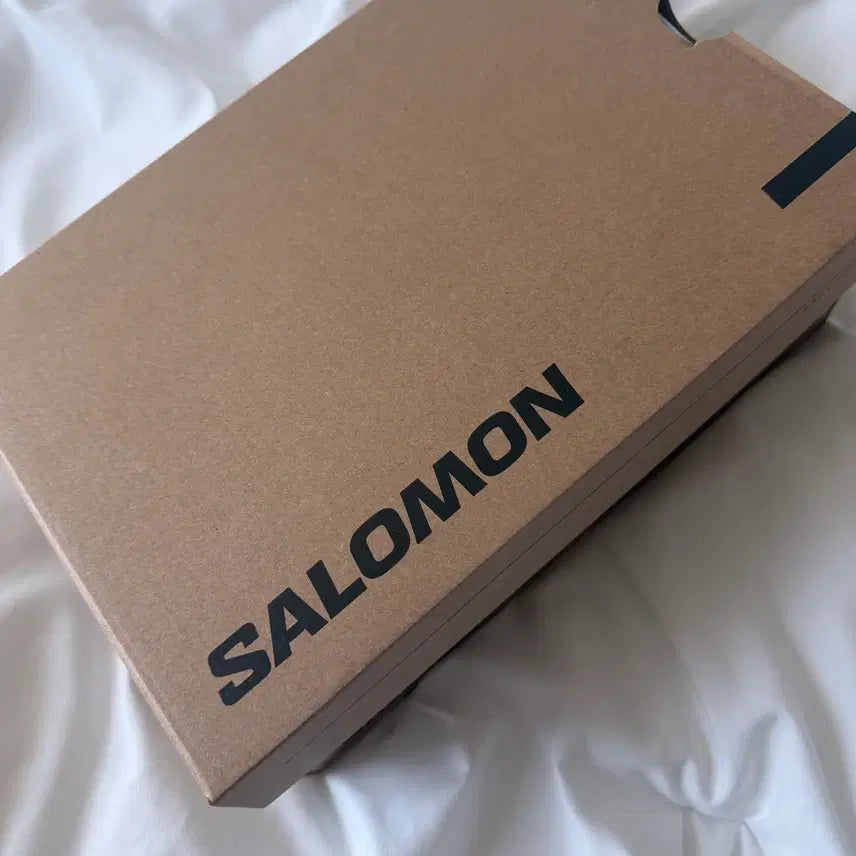 [BUNJANG] Salomon x Beaker XT Whisper Sneakers / 새상품 :) 살로몬 x 비이커 XT 위스퍼 240