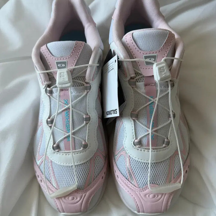 [BUNJANG] Salomon x Beaker XT Whisper Sneakers / 새상품 :) 살로몬 x 비이커 XT 위스퍼 240