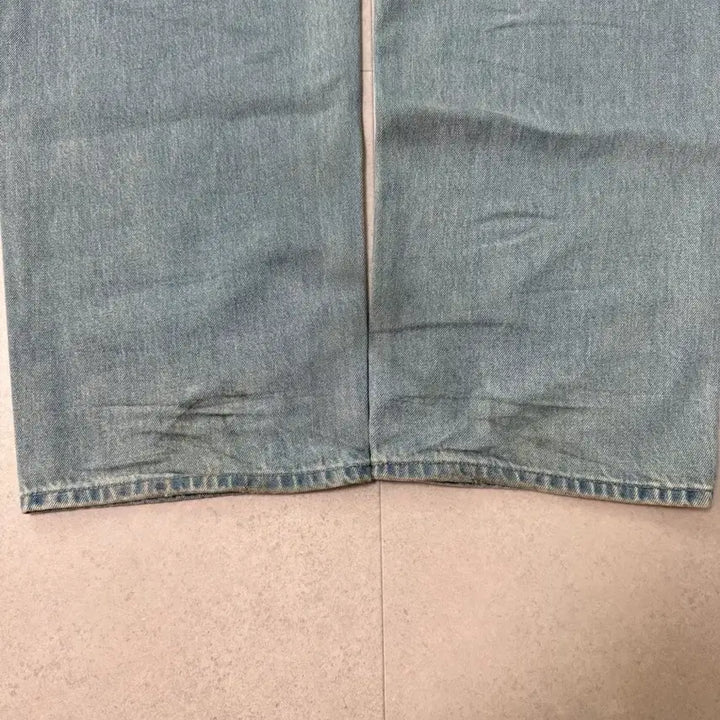 [BUNJANG] Uniqlo Wide Straight Jeans / 유니클로 와이드 스트레이트진