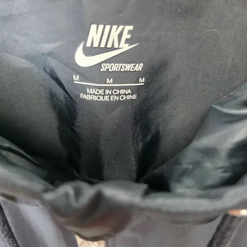 [BUNJANG] Nike Hooded Windbreaker Jacket - Black / 나이키 바람막이 후드 블랙