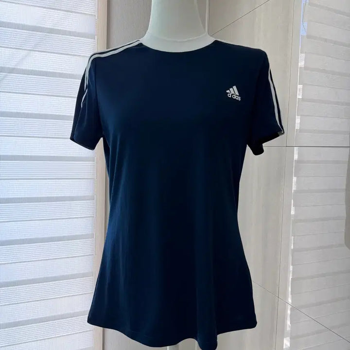 [BUNJANG] Adidas Navy Three-Stripe Training Jacket Skirt T-shirt Set 3-Piece / 아디다스 네이비 삼선 트레이닝 자켓 스커트 티셔츠 셋업 3피스