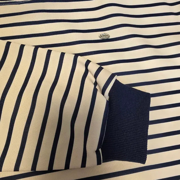 [BUNJANG] Unisex Navy Stripe Crewneck Sweatshirt / 남여공용 스트라이프 맨투맨 티셔츠 단가라맨투맨