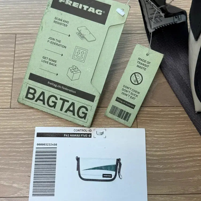[BUNJANG] Freitag Hawaï Five-O White Green Crossbody Bag / 프라이탁 하파오 화이트 그린 (민트택 보유)