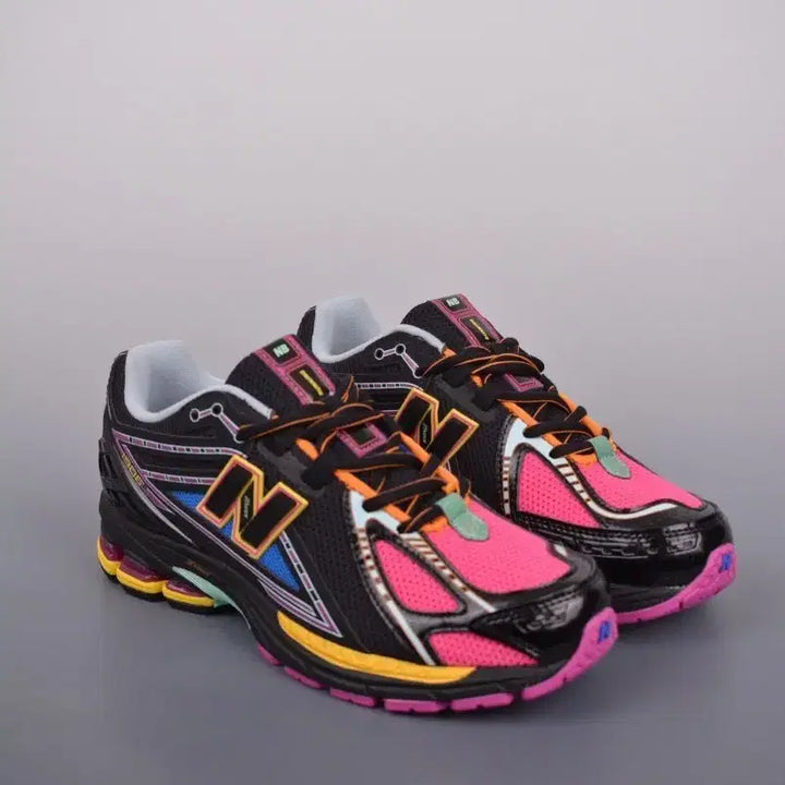 [BUNJANG] New Balance 1906R Black/Pink Sneakers (Size 230) / 뉴발란스 1906R 블랙/핑크 운동화 사이즈230