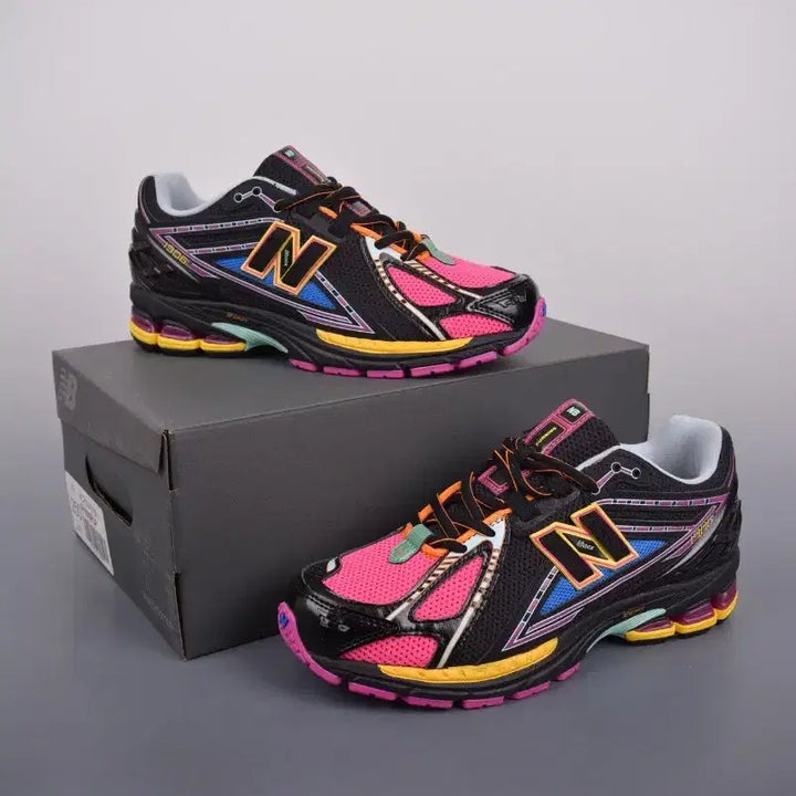 [BUNJANG] New Balance 1906R Black/Pink Sneakers (Size 230) / 뉴발란스 1906R 블랙/핑크 운동화 사이즈230
