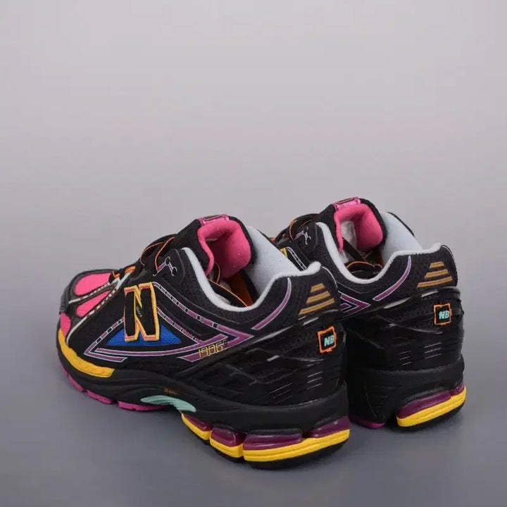 [BUNJANG] New Balance 1906R Black/Pink Sneakers (Size 230) / 뉴발란스 1906R 블랙/핑크 운동화 사이즈230