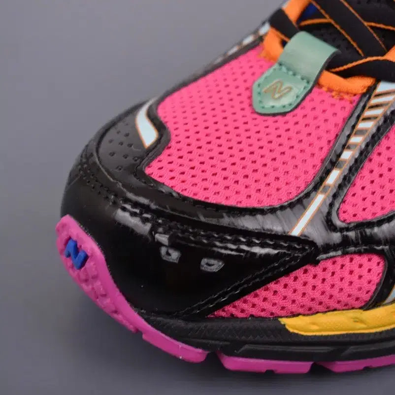[BUNJANG] New Balance 1906R Black/Pink Sneakers (Size 230) / 뉴발란스 1906R 블랙/핑크 운동화 사이즈230