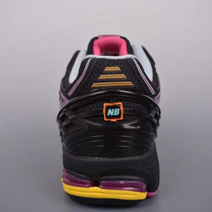 [BUNJANG] New Balance 1906R Black/Pink Sneakers (Size 230) / 뉴발란스 1906R 블랙/핑크 운동화 사이즈230