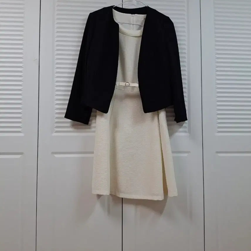 [BUNJANG] Roem Ivory Belted Short-Sleeve Midi Dress / 아이보리 벨트 반팔 원피스