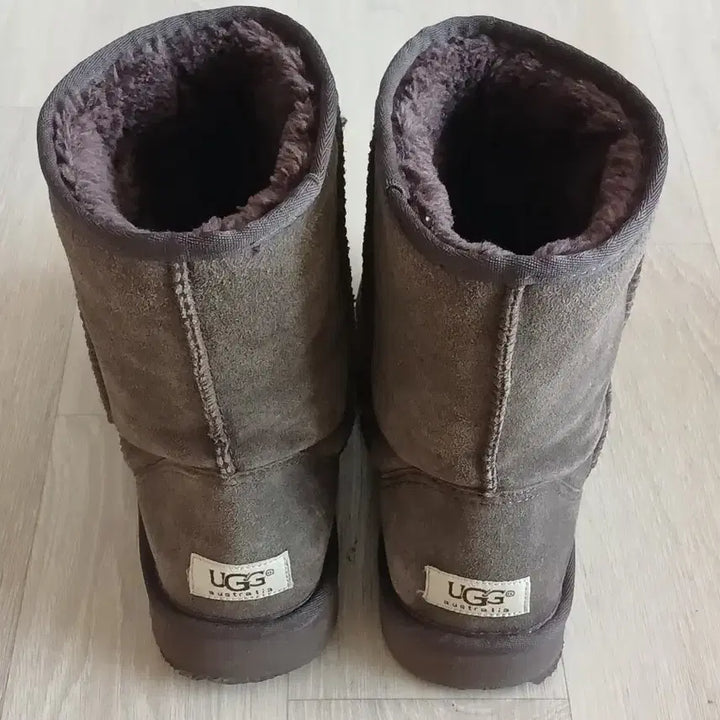 [BUNJANG] UGG 어그 다크브라운 클래식 / UGG 어그 다크브라운 클래식