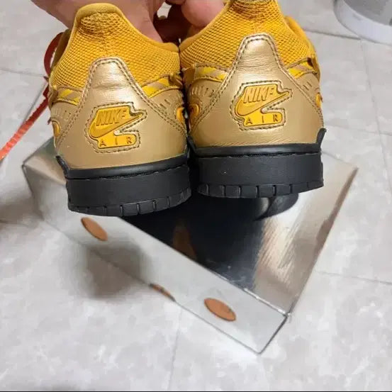 [SOLD OUT] 나이키 오프화이트 러버덩크 275 판매합니다