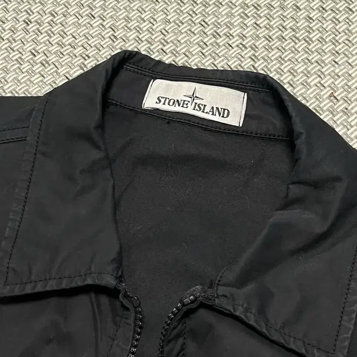 [BUNJANG] Stone Island Stretch Cotton Twill Overshirt / 착2회 스톤아일랜드 스트레치 코튼 트윌 오버셔츠