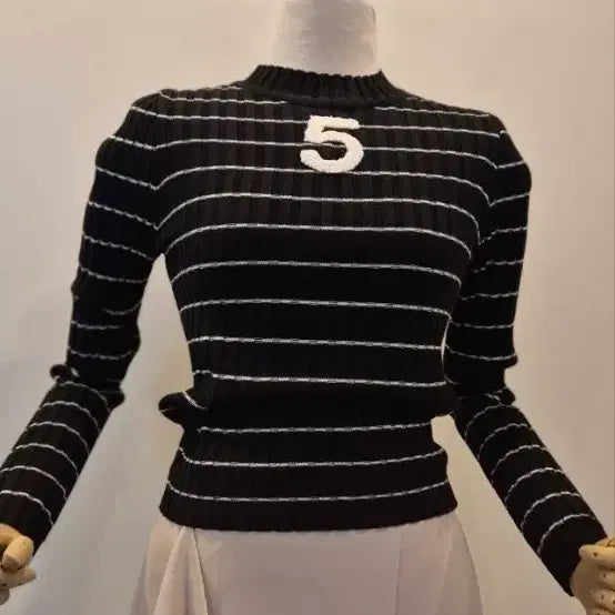 [BUNJANG] Striped Ribbed Knit Sweater / 새상품 골지 단가라 니트