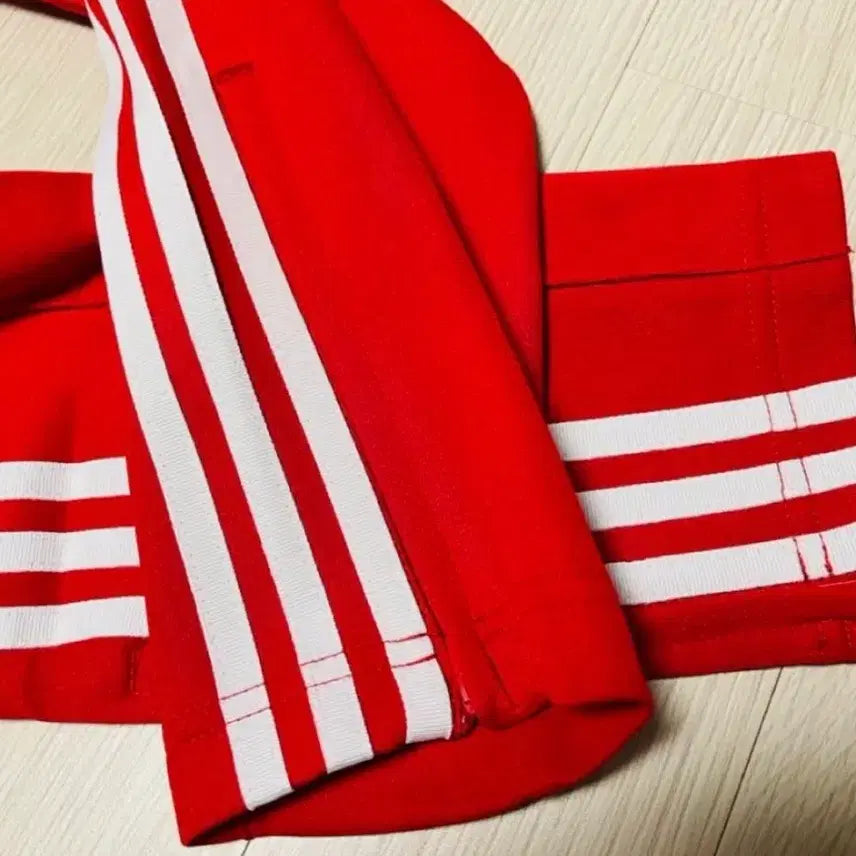 [BUNJANG] Adidas Red Training Suit Set / 아디다스 빨간색 트레이닝복 상하세트
