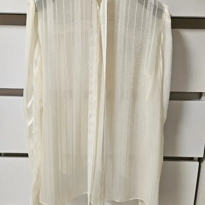 [SOLD OUT] 가브리엘리 블라우스