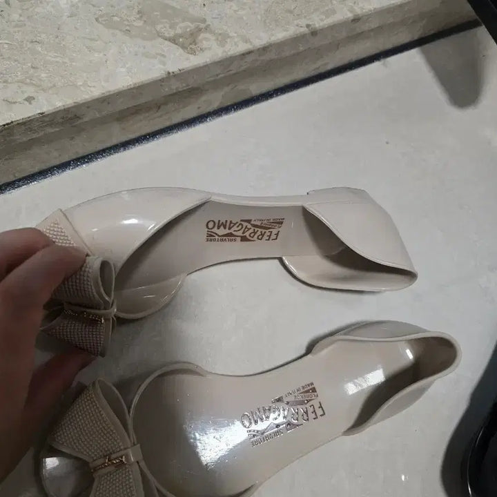 [BUNJANG] Ferragamo Jelly Shoes / 페라가모 젤리슈즈