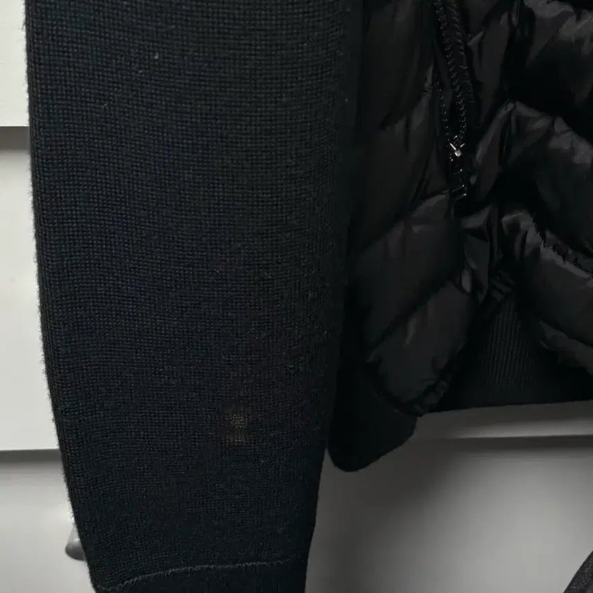 [BUNJANG] Moncler Knit Padded Cardigan / 24fw 몽클레어 니트 가디건