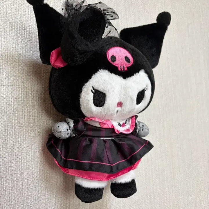 [BUNJANG] Kuromi Ojousama Medium Doll / 쿠로미 오죠사마 중형인형